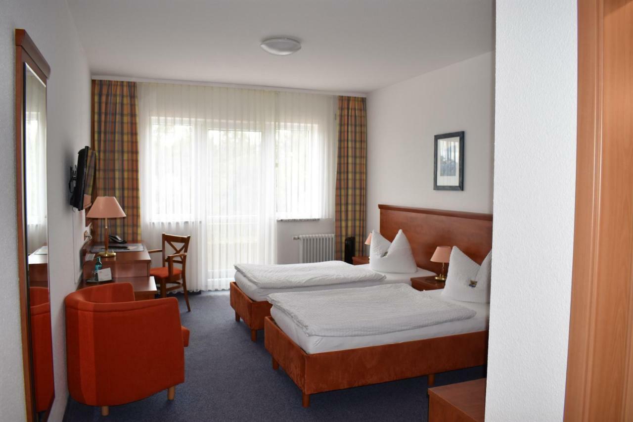 Hotel Garni "Am Hafen" Хавелберг Екстериор снимка